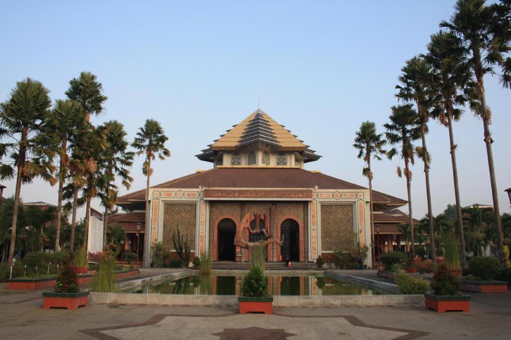 Adilla Syariah Ambarukmo Yogyakarta