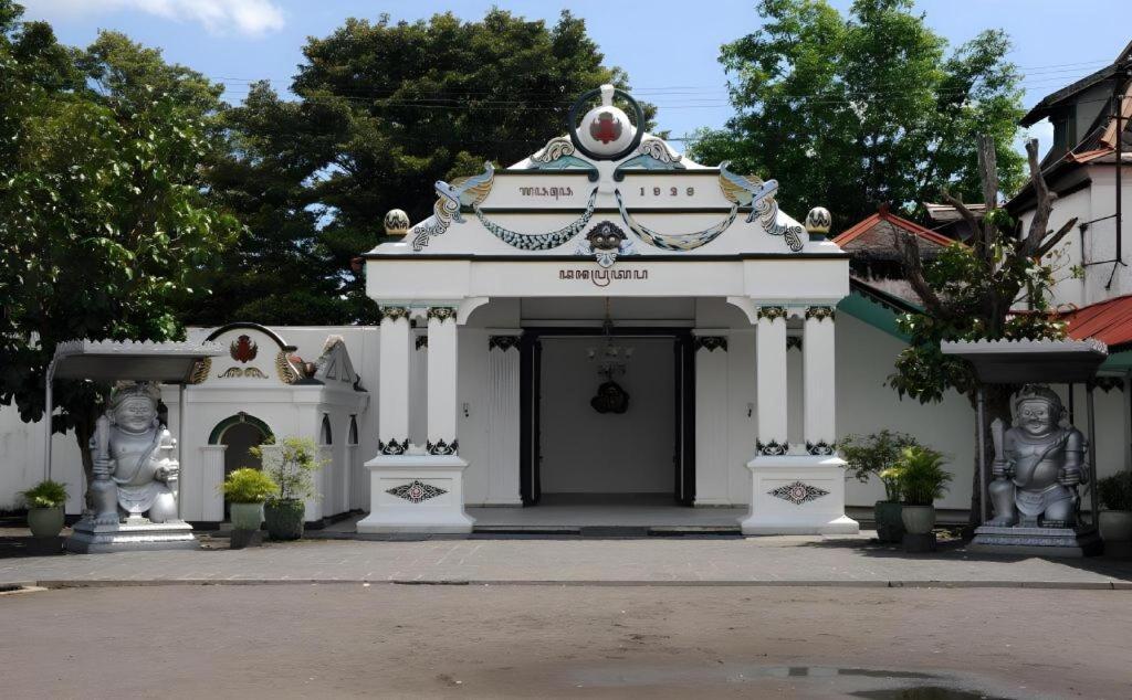 Hotel Adilla Syariah Ambarukmo