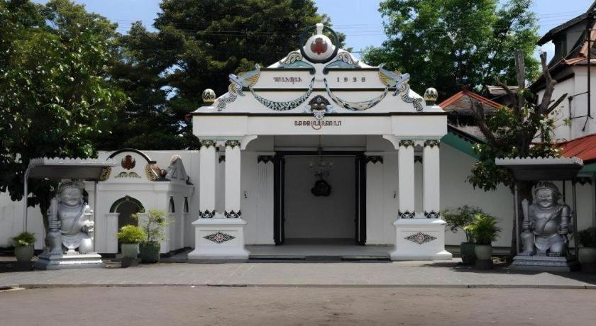 Adilla Syariah Ambarukmo Yogyakarta