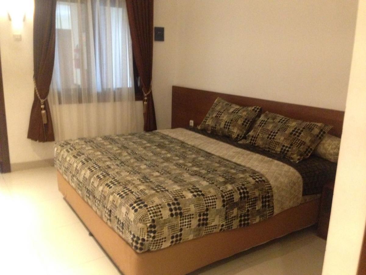 Hotel Adilla Syariah Ambarukmo 2*